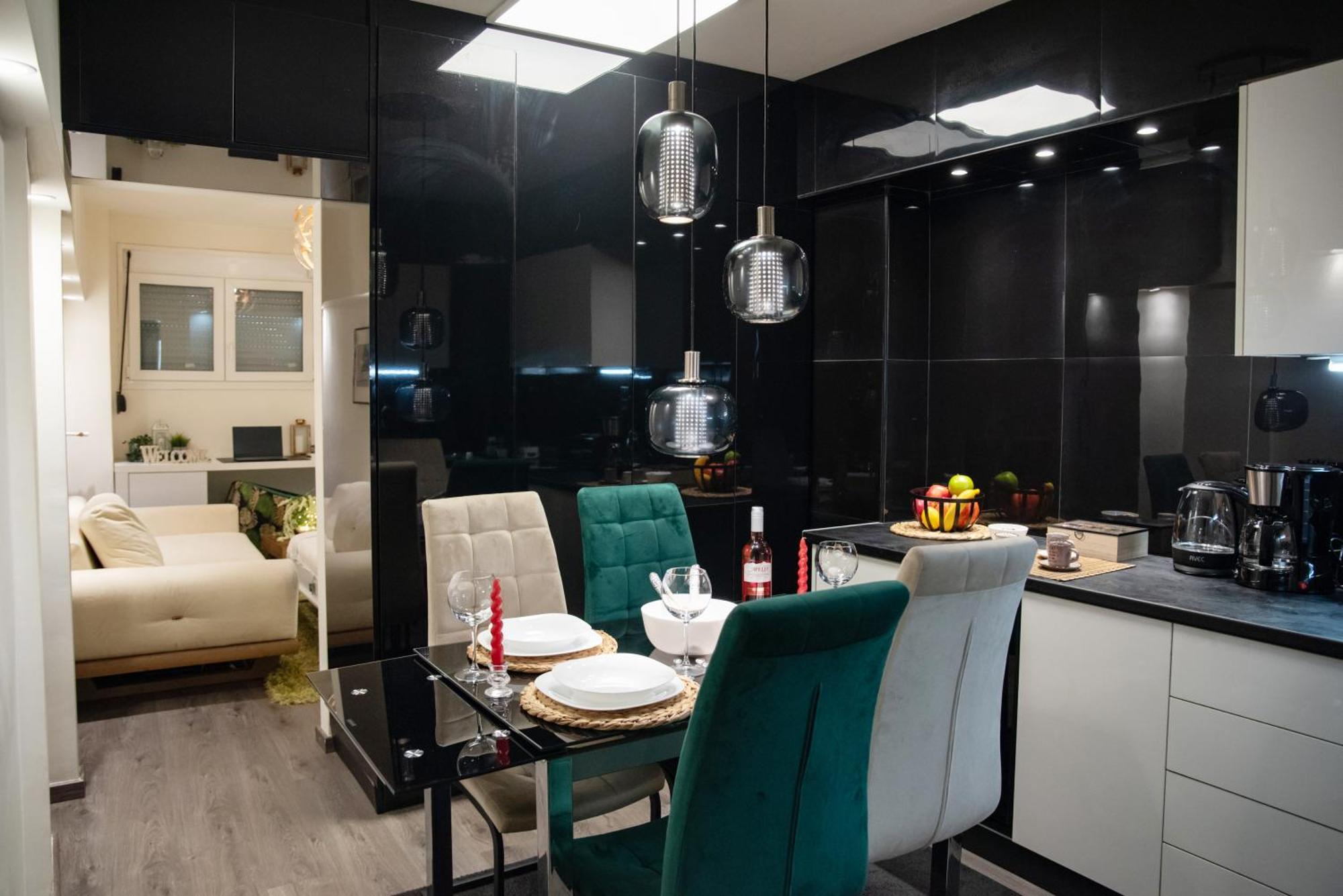 Centre Luxury Close To Metro And Hospitals Apartament