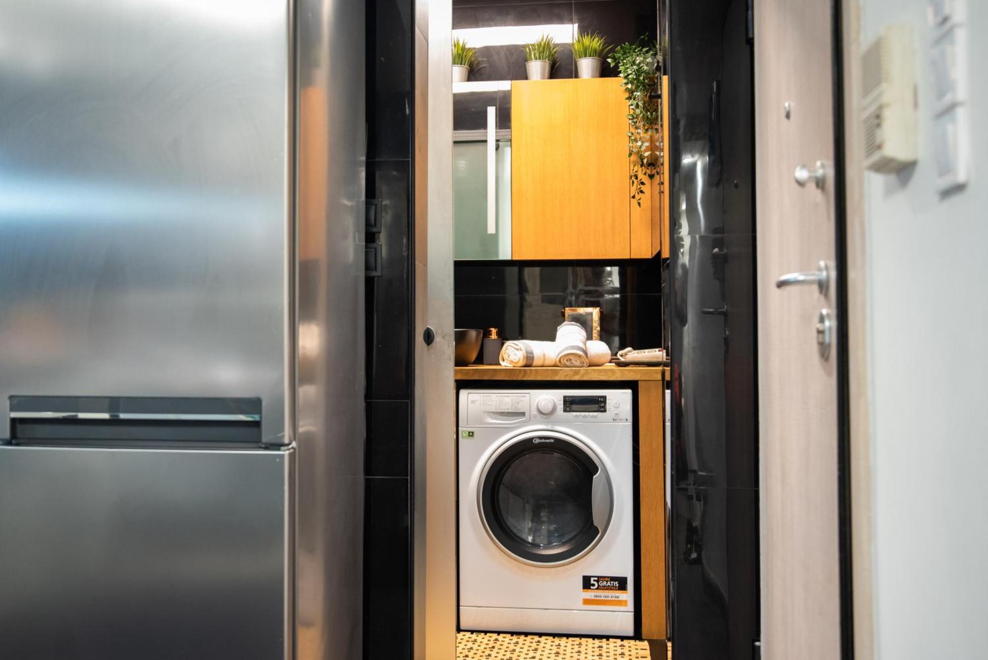 Apartment Centre Luxury Close To Metro And Hospitals *