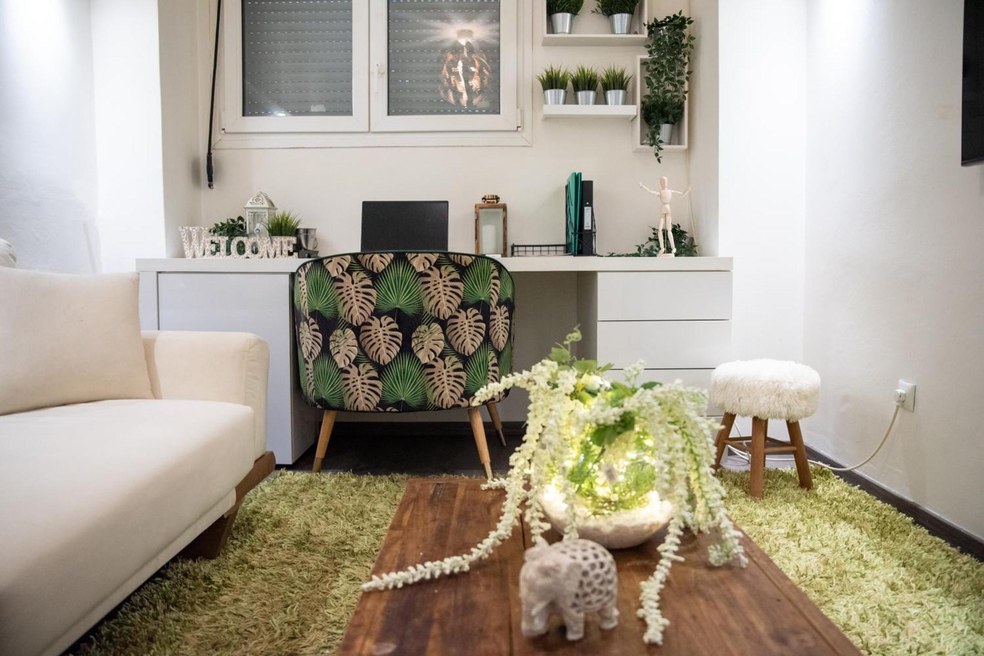 Centre Luxury Close To Metro And Hospitals Apartment